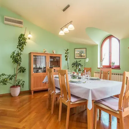 House Mimi Apartmán Pula